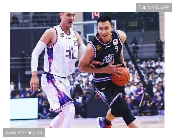 孙铭徽比赛后直接去豪宅厨房打扫卫生？球迷：这反差我服！