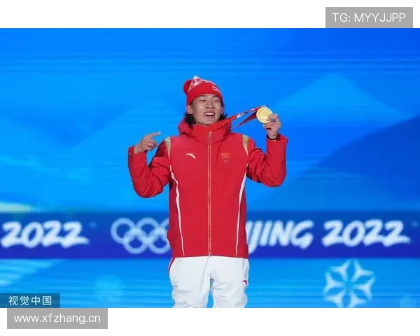苏翊鸣训练完顺手买了块表，比我年终奖还多